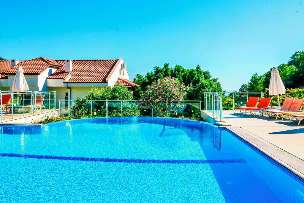 DLM_88641_Sertil_Deluxe_Tropical_Suites_1224_04.jpg