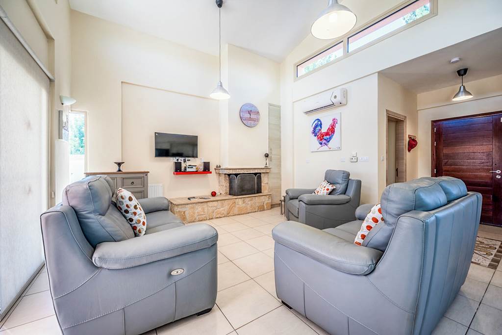 PFO_88736_Villa_Thalassa_Hideaway_0125_08.jpg