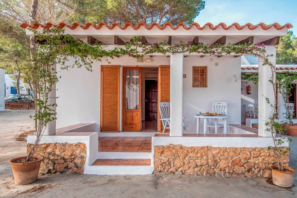 IBZ_86476_Bungalows_Es_Pins_1123_02.jpg
