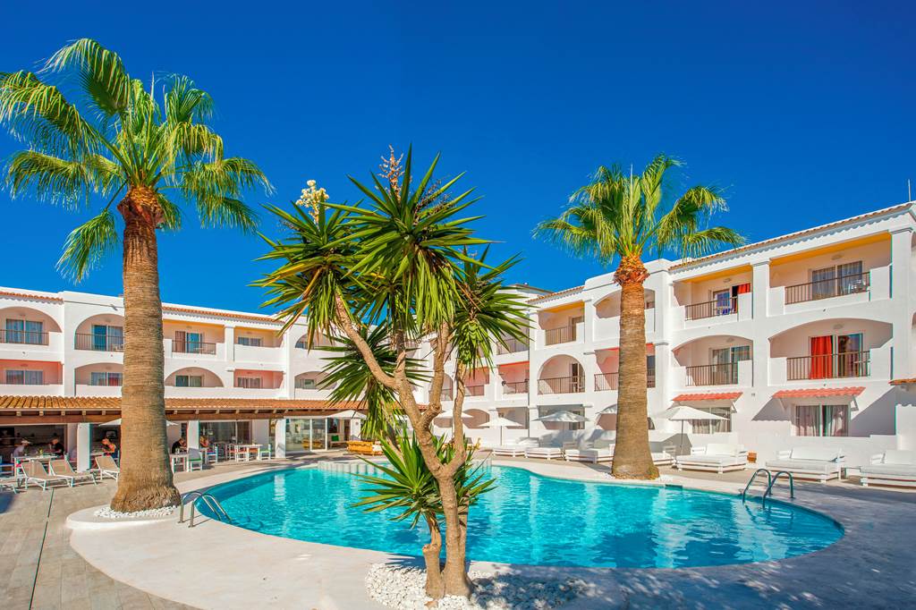 IBZ_70462_Hotel_Vibra_Bossa_Flow_0924_12.jpg