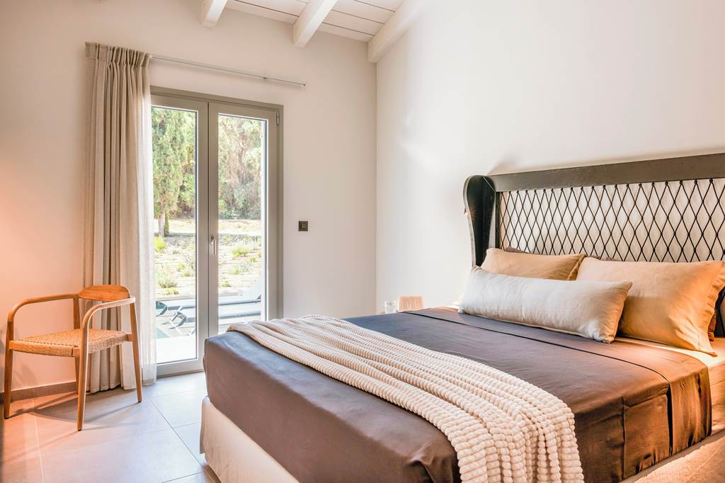 EFL_87734_Forest_Villa_0624_11.jpg