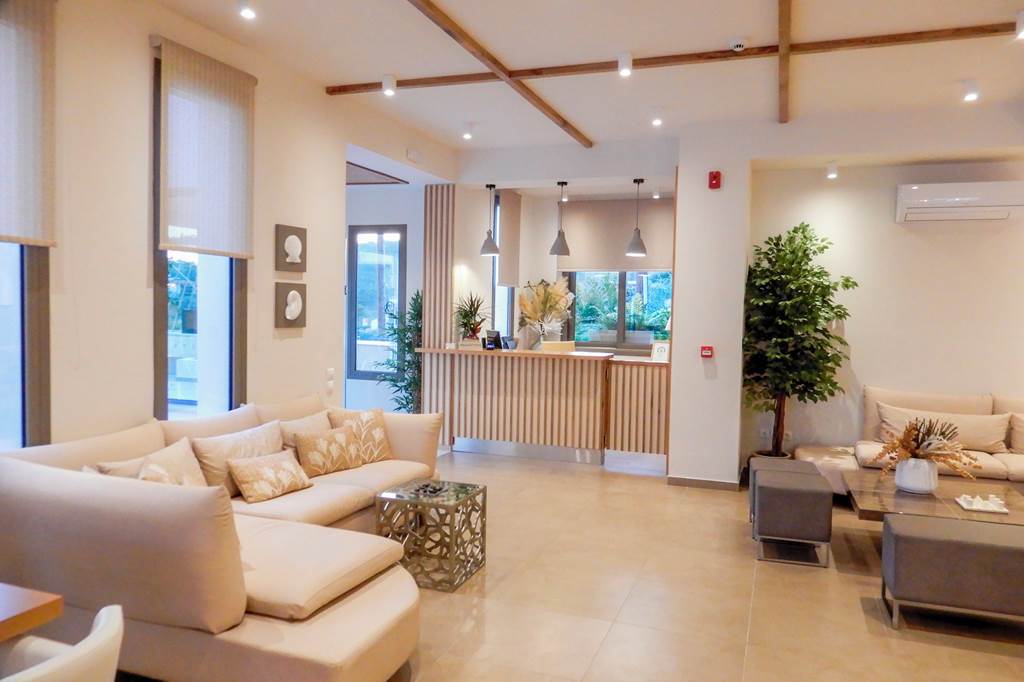 JSI_81263_Skiathos_Premier_Hotel_0623_01.jpg