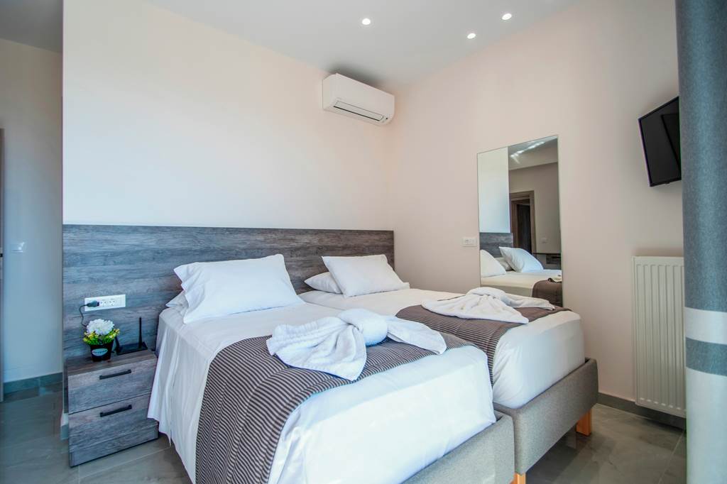 ZTH_87345_Villa_Sokrates_and_Oresti_0324_09.jpg
