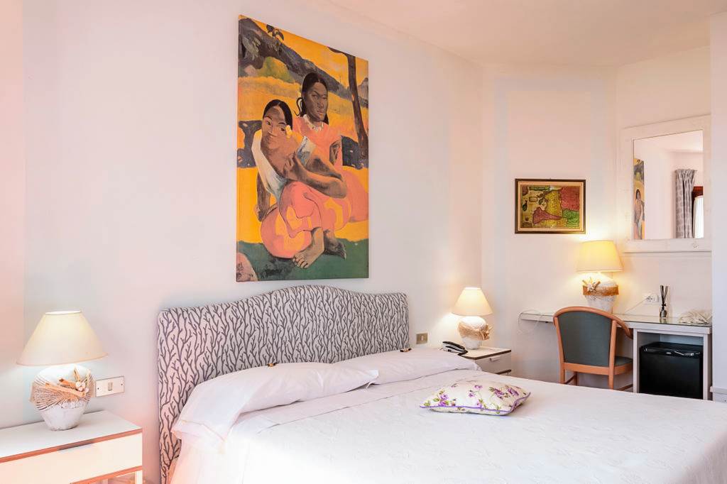 OLB_83072_Hotel_Stefania_Boutique_Hotel_0522_05.jpg