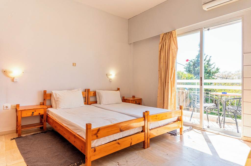 KLX_81337_Litsa_Apartments_1121_04.jpg