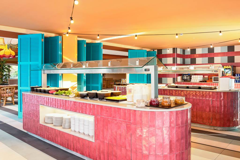 PMI_86442_Tent_Mojito_Suites_0824_08.jpg