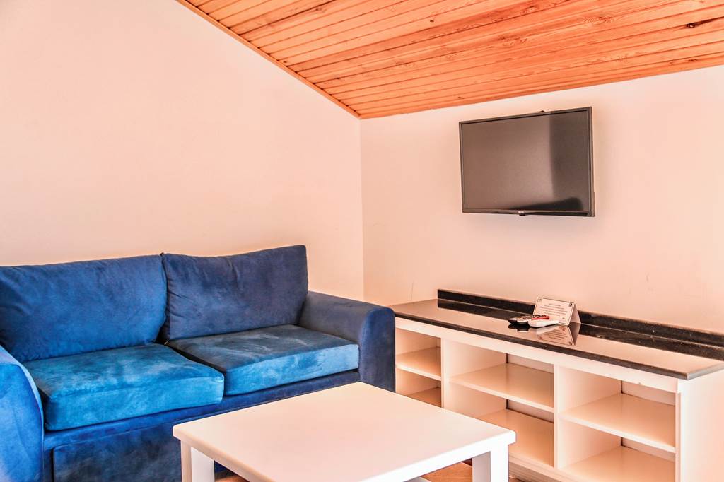 DLM_88641_Sertil_Deluxe_Tropical_Suites_1224_20.jpg