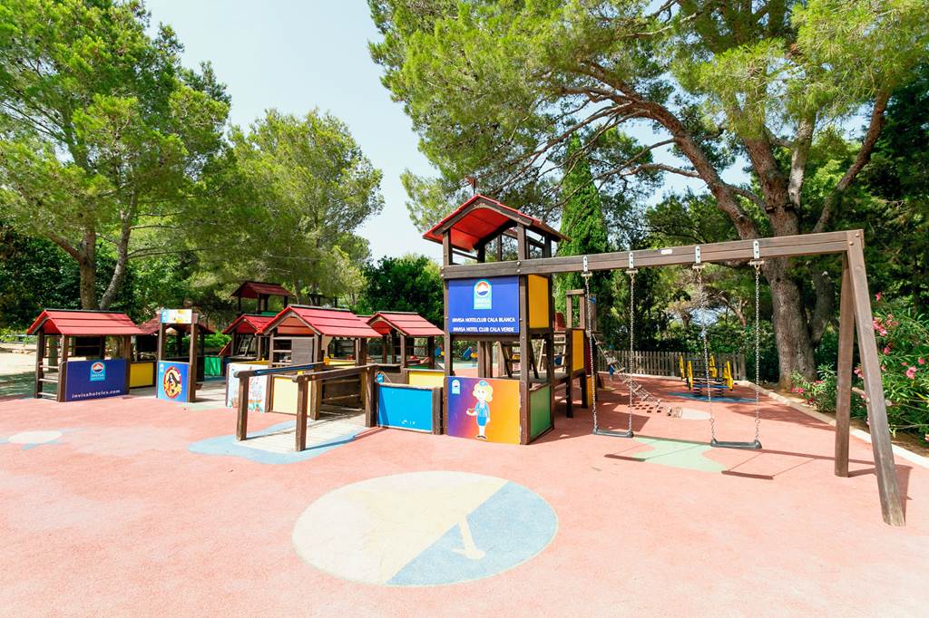 IBZ_70451_Invisa_Figueral_Resort_0719_16.jpg