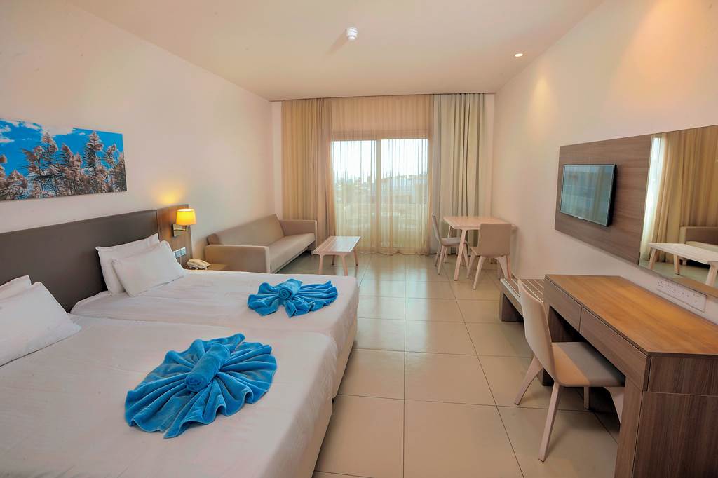 LCA_1570_Euronapa_Hotel_Apartments_0824_03.jpg