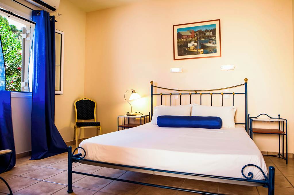 EFL_83250_Dionysos_Village_Resort_0921_05.jpg