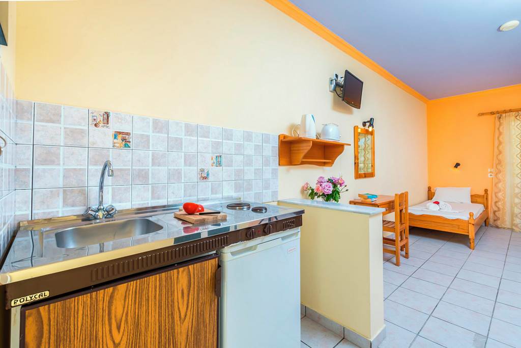 ZTH_82623_Athina_Apartments_Kalamaki_0724_15.jpg