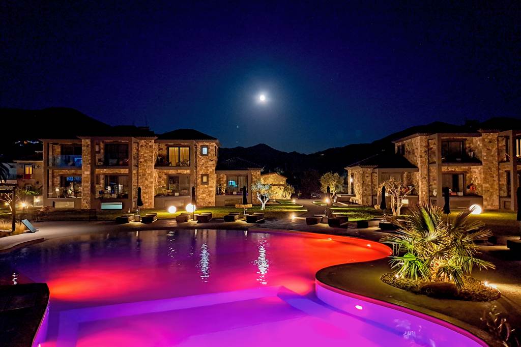 MJT_83234_Nikis_Suites_Petra_1023_11.jpg