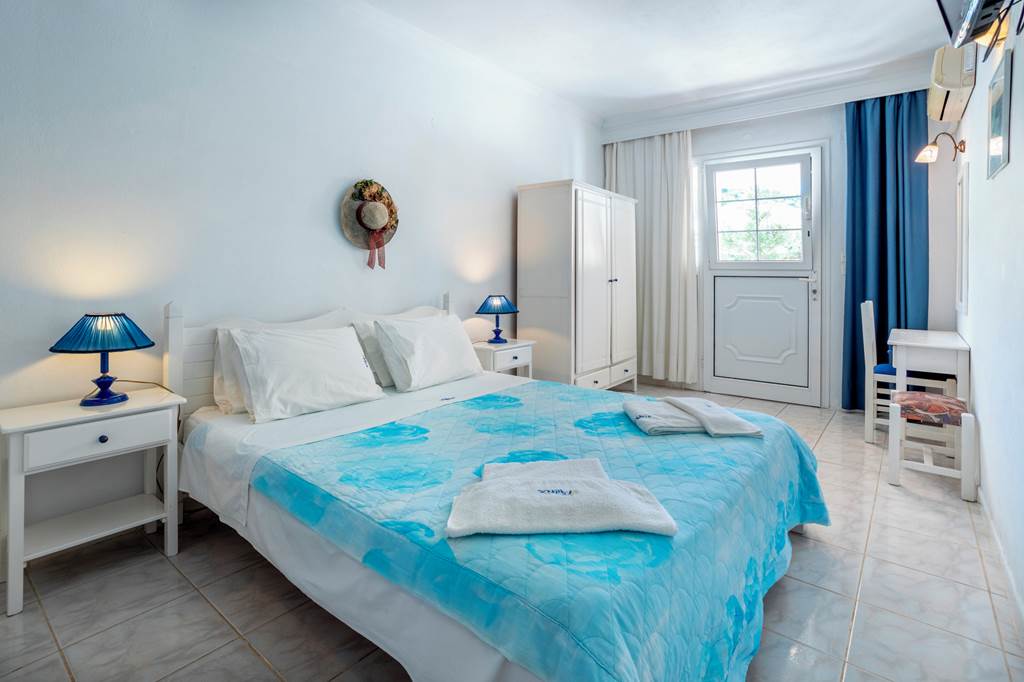 JSI_81860_Villa_Miltos_1021_12.jpg