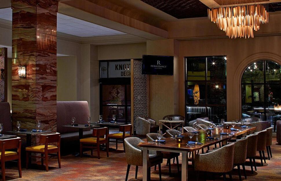 Renaissance-Austin-Hotel-4.jpg
