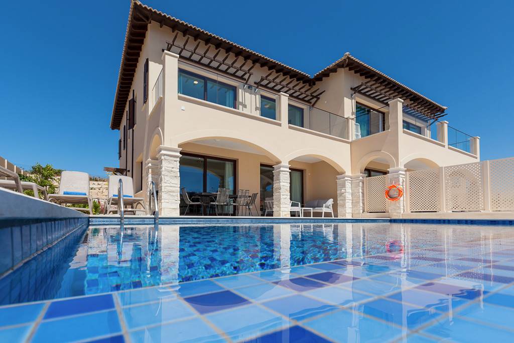PFO_88820_Elite_Junior_Three_Bedroom_Villa_with_Private_Pool_UJ08_0125_17.jpg