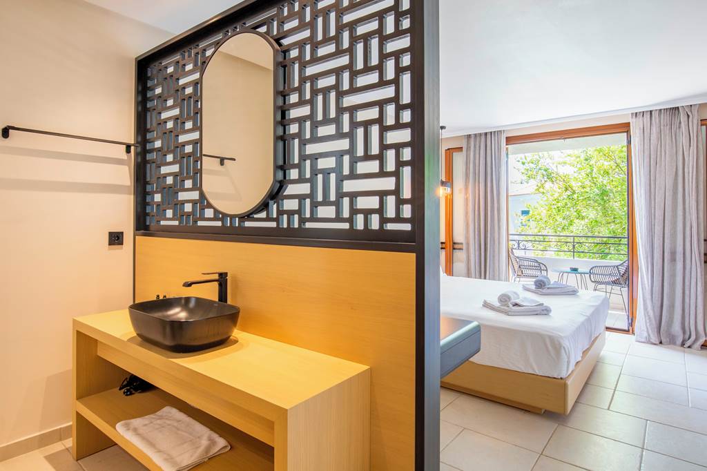 CFU_88645_Corfu_Acharavi_Hotel_0724_30.jpg