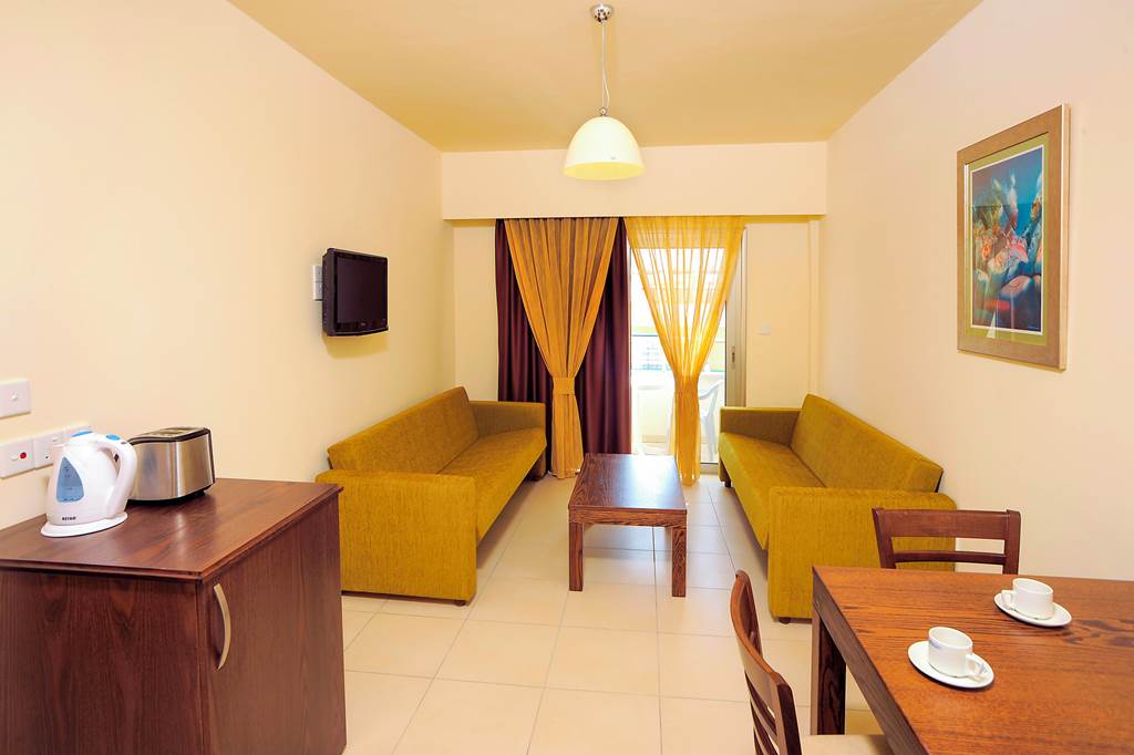 LCA_1570_Euronapa_Hotel_Apartments_0519_07.jpg
