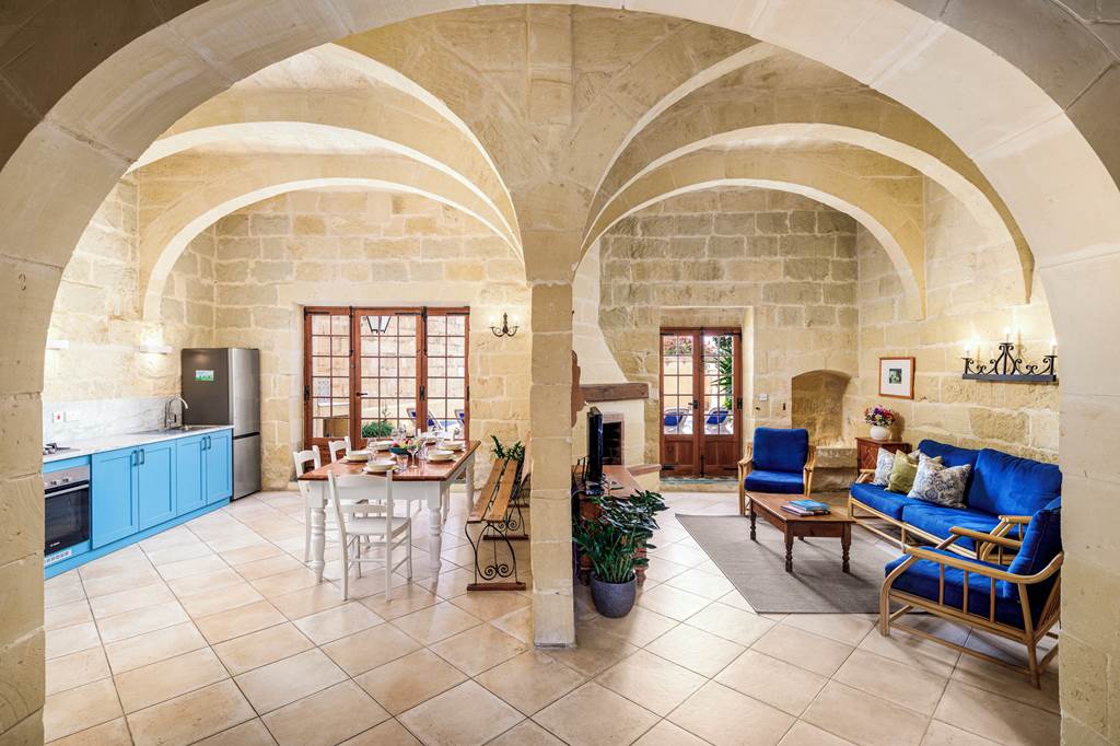 MLA_88185_Villa_Tal_Patri_Ghasri_1024_01.jpg