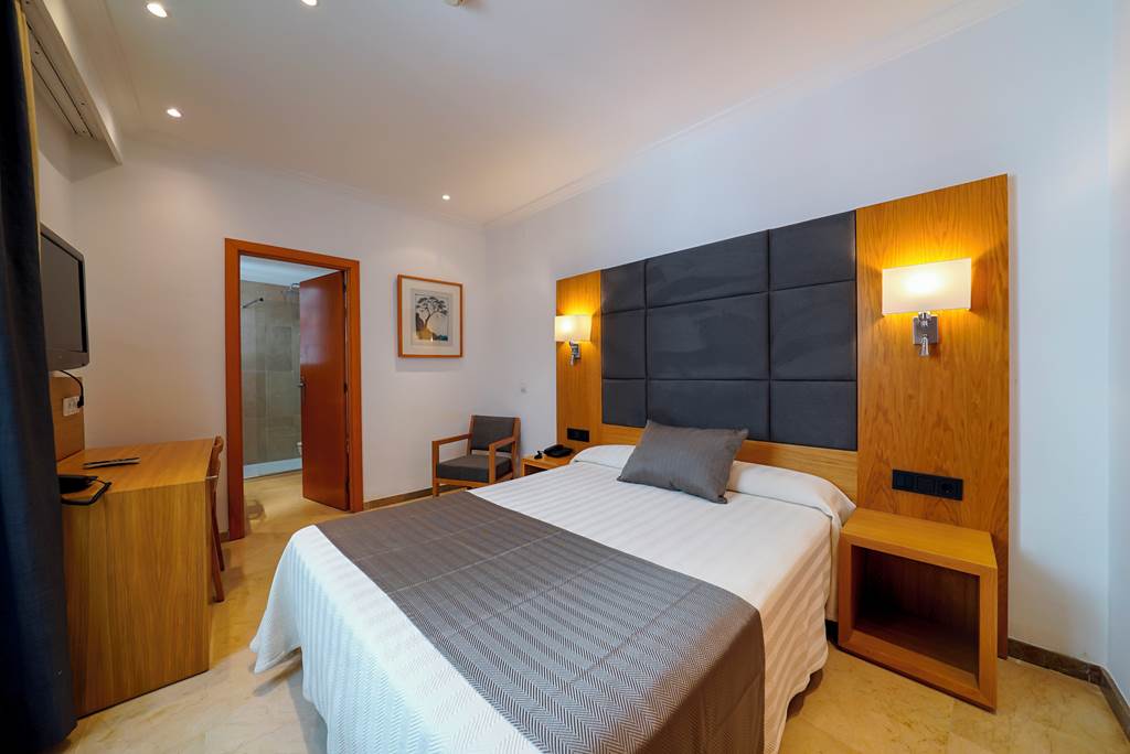 PMI_75_Hotel_Artmadams_1121_22.jpg