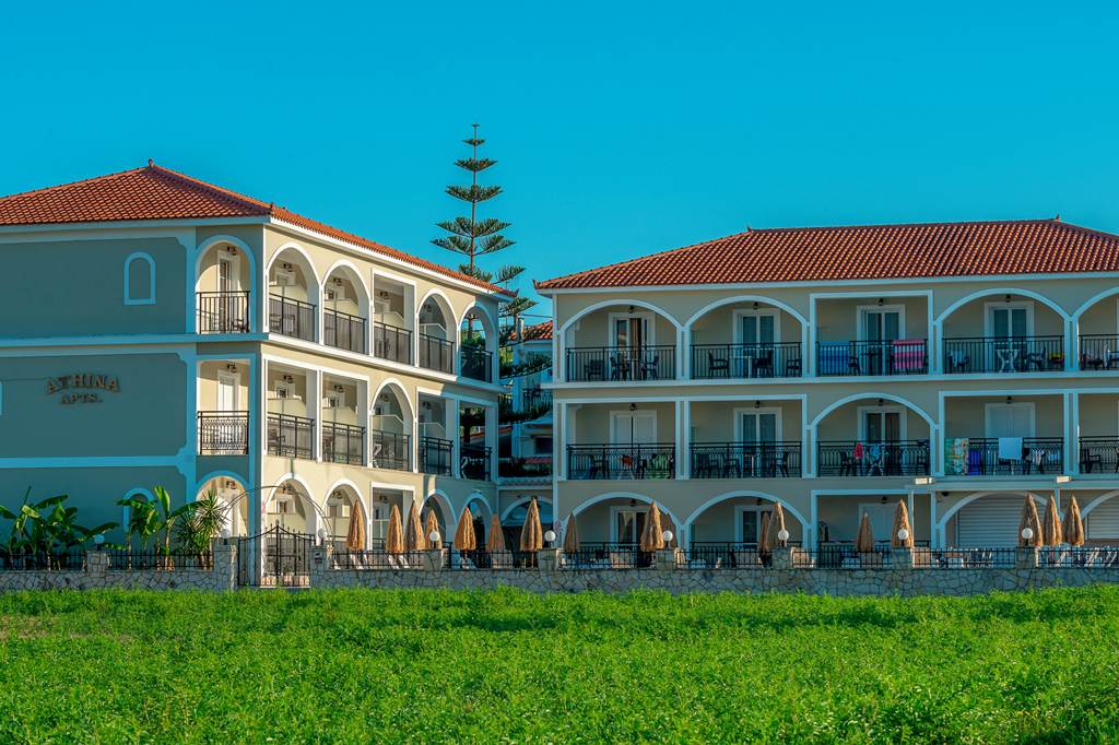 ZTH_82623_Athina_Apartments_Kalamaki_0724_02.jpg