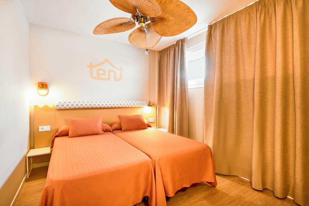 PMI_86442_Tent_Mojito_Suites_0824_03.jpg
