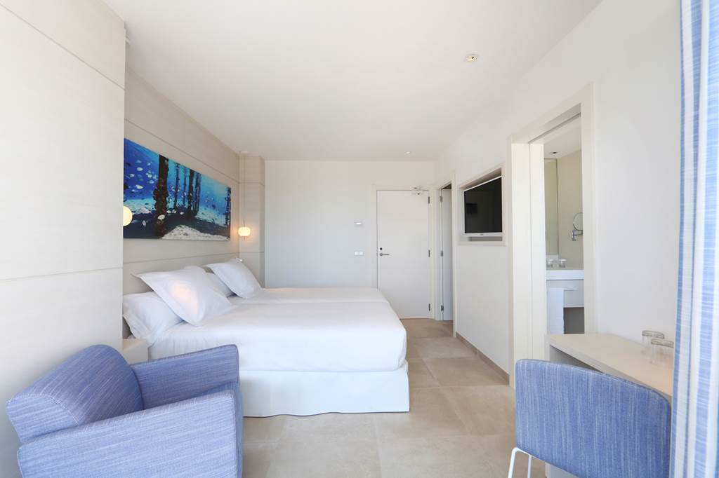 IBZ_73588_IBEROSTAR_santa_eulalia_1117_05.jpg