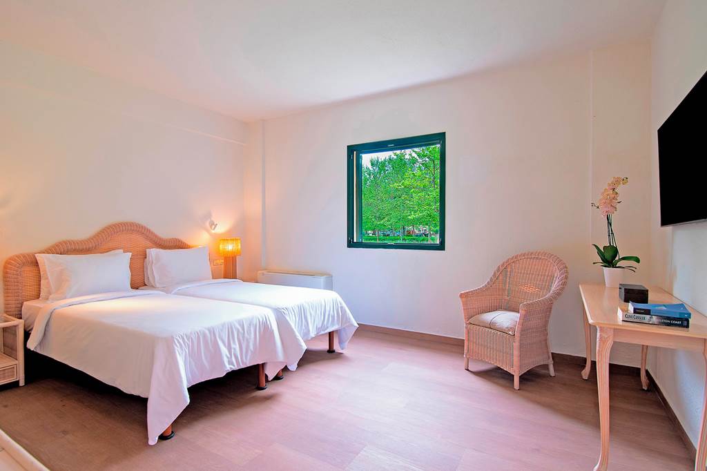 CFU_82566_Grecotel_LUX_ME_Costa_Botanica_0623_01.jpg
