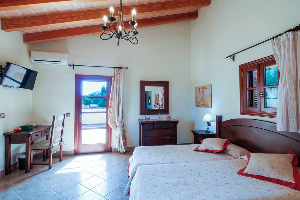 PMI_85316_Villa_Tort_0323_08.jpg