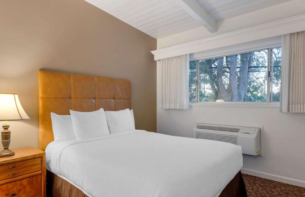 Best-Western-Plus-Santa-Barbara-17.jpg