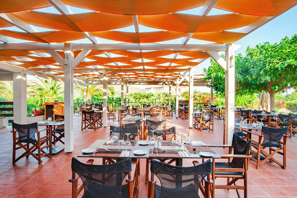MJT_83267_Aeolian_Village_Hotel_1223_24.jpg