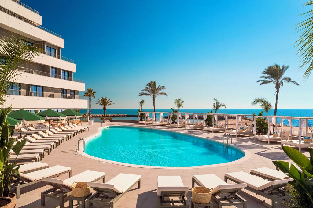 REU_79209_Hotel_ME_Sitges_Terramar_1018_01.jpg