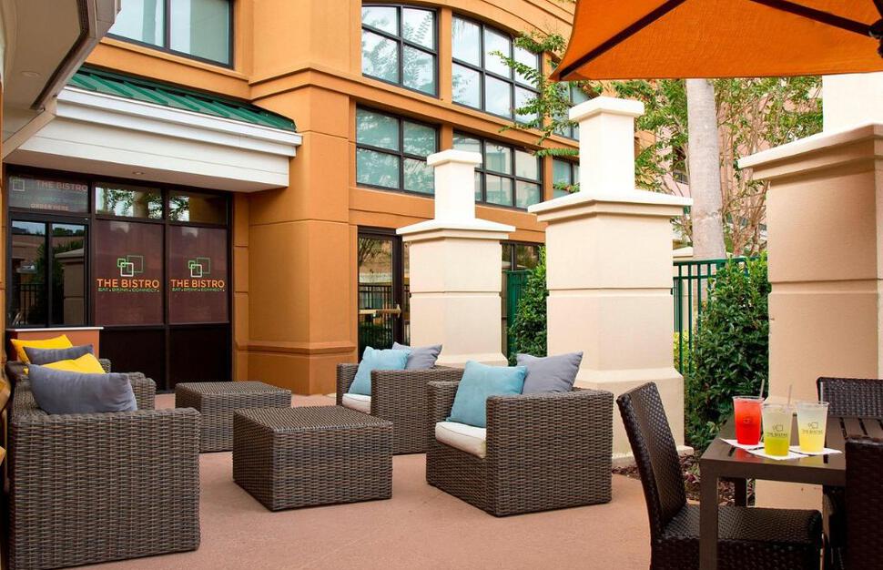 Courtyard-Orlando-Lake-Buena-Vista-in-the-Marriott-Village-7.jpg