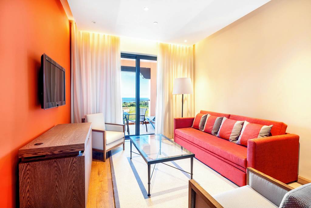 FAO_73639_Cascade_Wellness_&_Lifestyle_Resort_0519_30.jpg