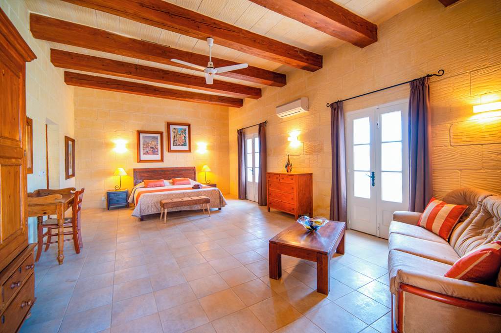 MLA_84565_Gozo_Villas_-_Sinjura_3_Bedroom_Villa_1122_13.jpg
