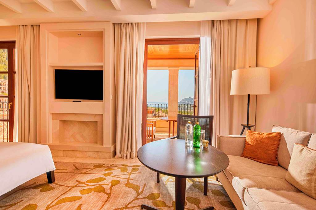 PMI_85056_Cap_Vermell_Grand_Hotel_0123_45.jpg