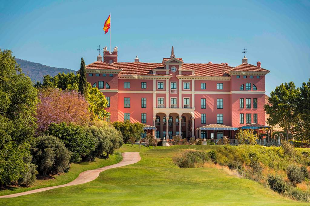 AGP_81218_Anantara_Marbella_Villa_Padierna_Palace_Benahavis_Marbella_Resort_1121_02.jpg