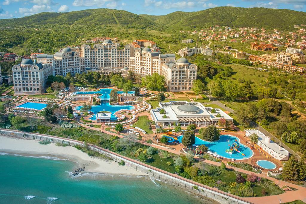BOJ_84522_Dreams_Sunny_Beach_0623_17.jpg