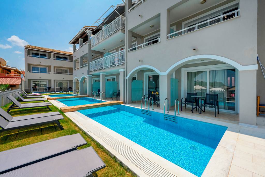 CFU_83814_Kanali_View_Hotel_0723_02.jpg