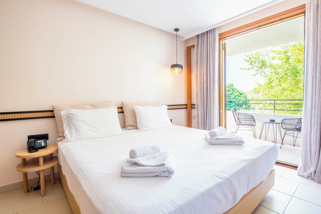 CFU_88645_Corfu_Acharavi_Hotel_0724_28.jpg