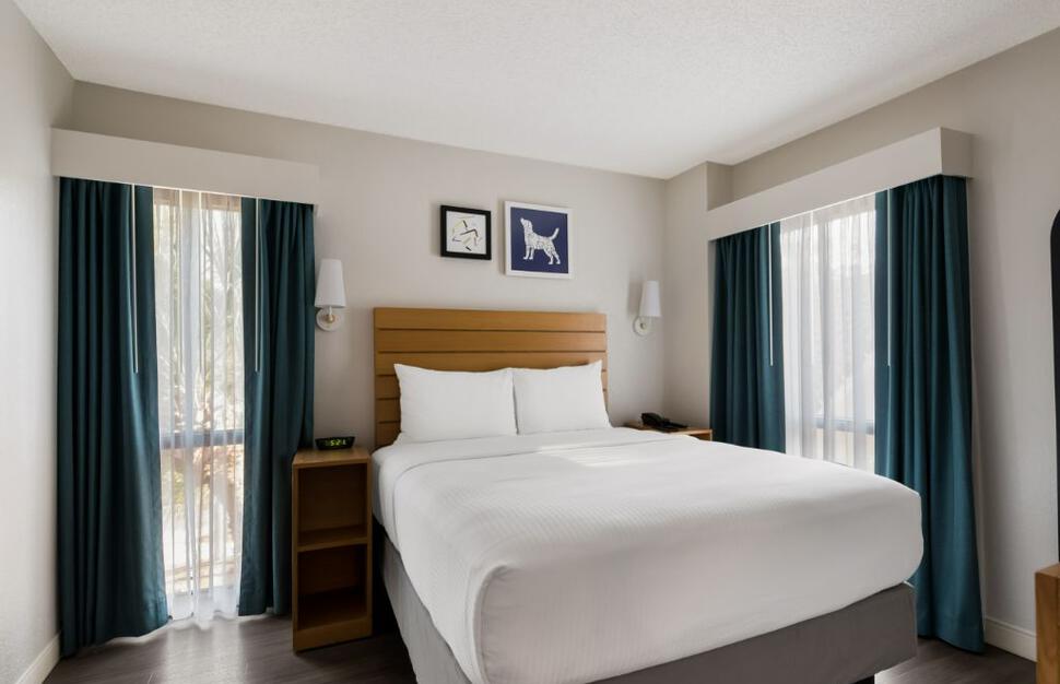 Sonesta-ES-Suites-Orlando-International-Drive-7.jpg