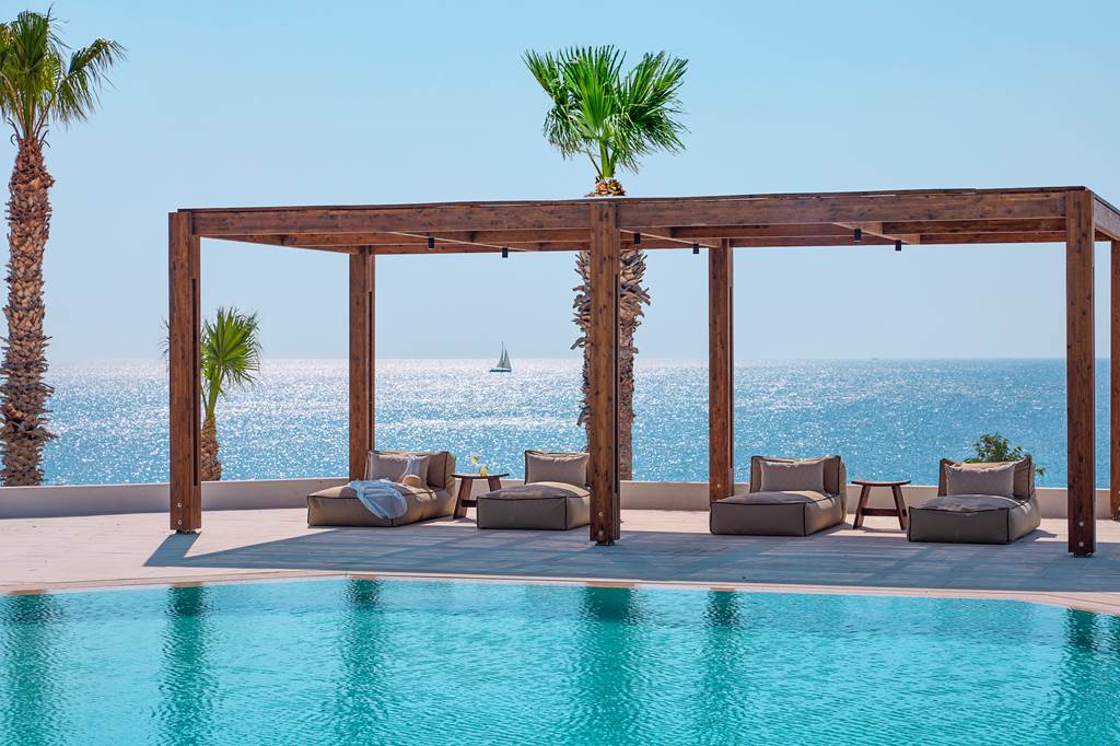 RHO_85402_Elissa_Lifestyle_Resort_0523_63.jpg