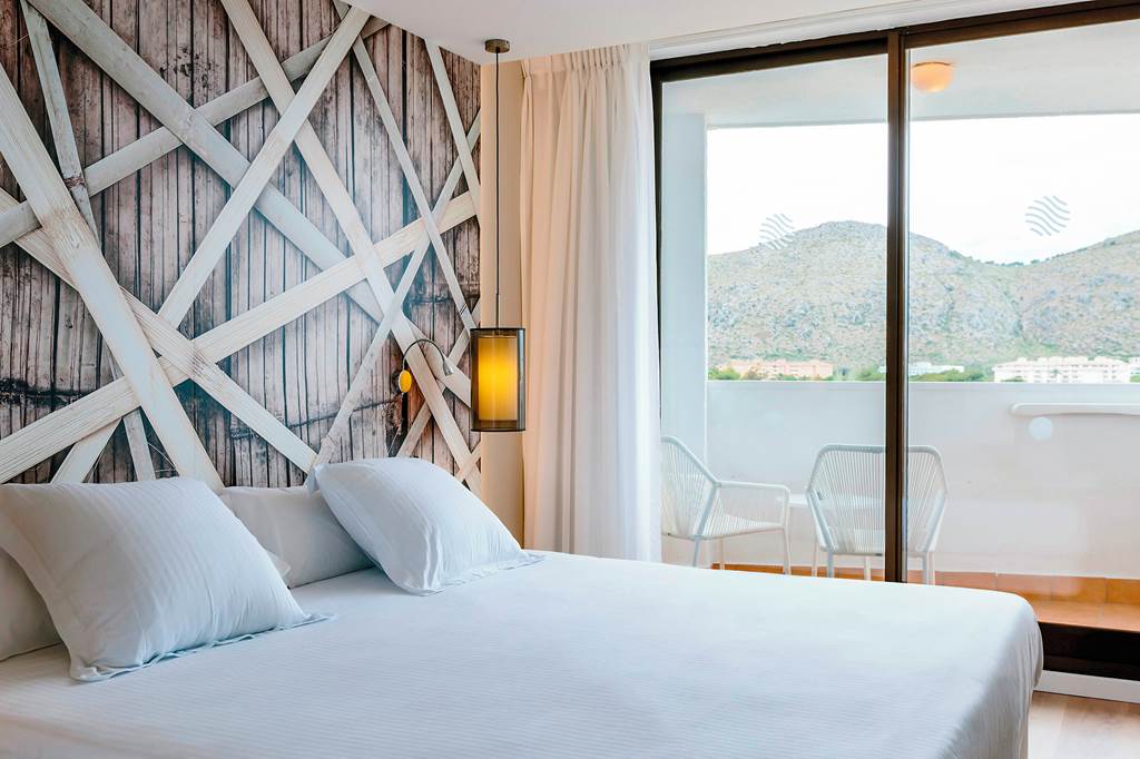 PMI_82505_AluaSoul_Alcudia_Bay_1120_01.jpg
