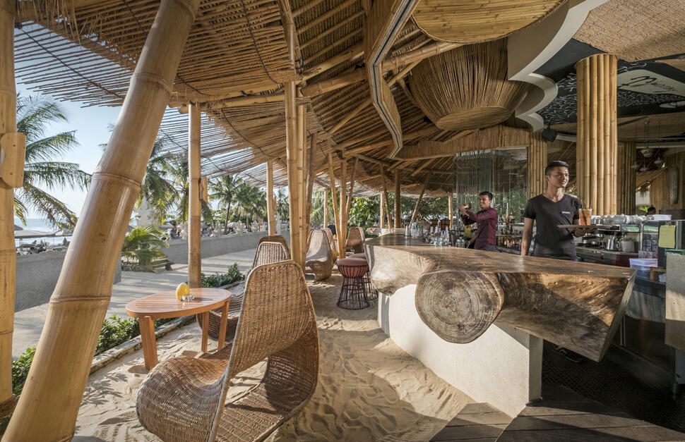 Bali-Mandira-Beach-Resort-Spa-14.jpg