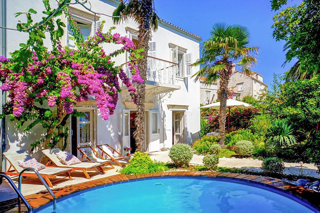 DBV_88757_Villa_Tranquil_Waters_0125_04.jpg