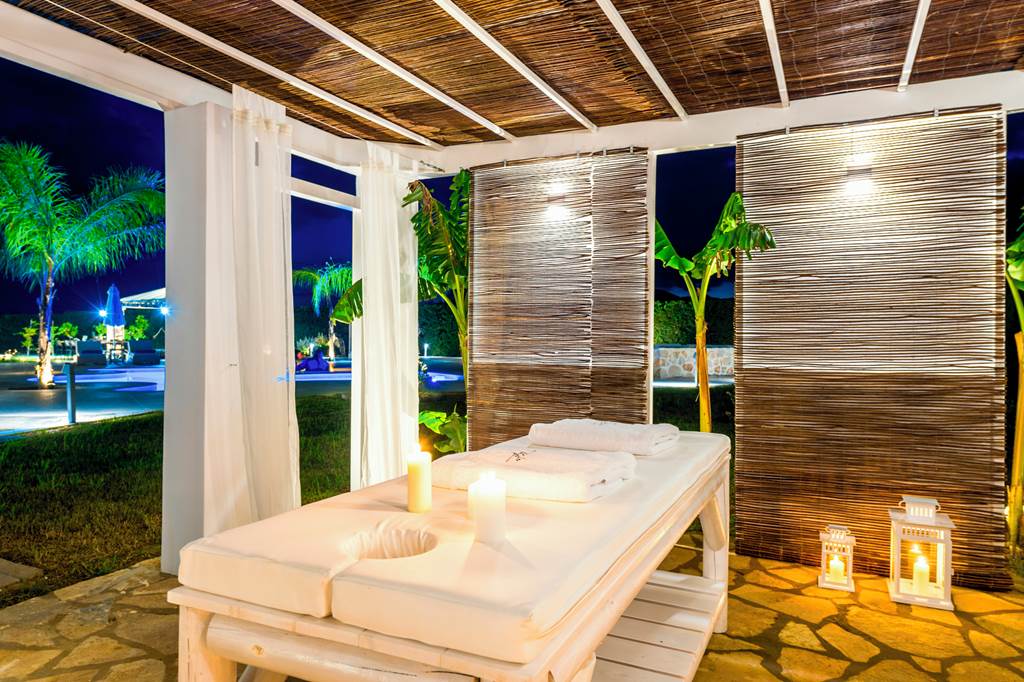 ZTH_85092_Villa_Shangri-La_0724_45.jpg