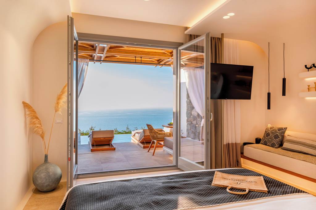 JTR_87167_Santo_Mine_Oia_Suites_0224_04.jpg