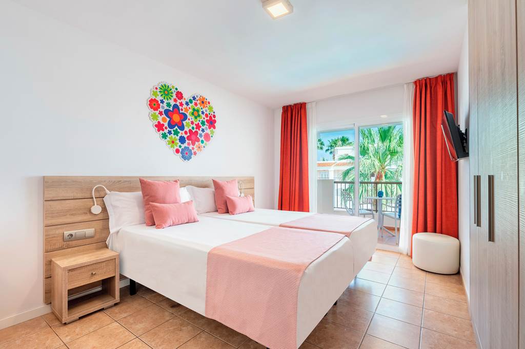 IBZ_70462_Hotel_Vibra_Bossa_Flow_0924_06.jpg