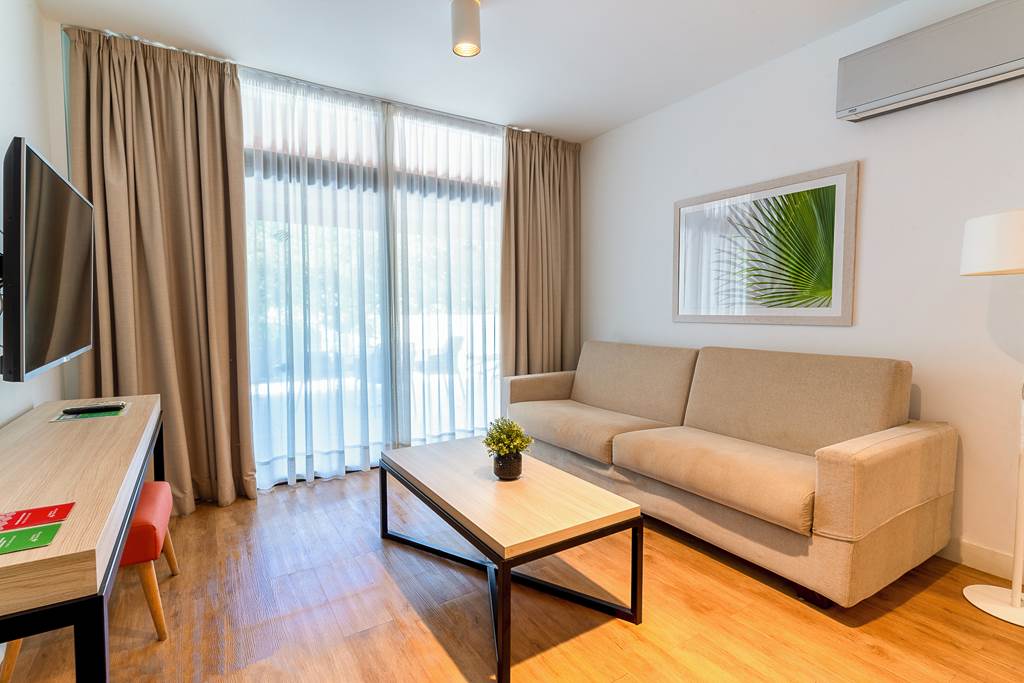 LPA_78515_Apartments_Cordial_Muelle_Viejo_0524_09.jpg
