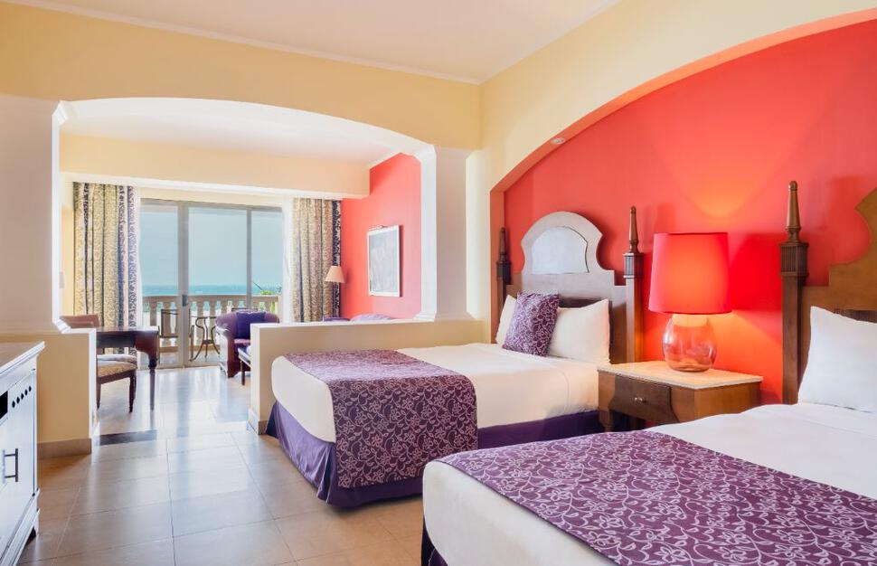 IBEROSTAR-Selection-Rose-Hall-Suite-9.jpg