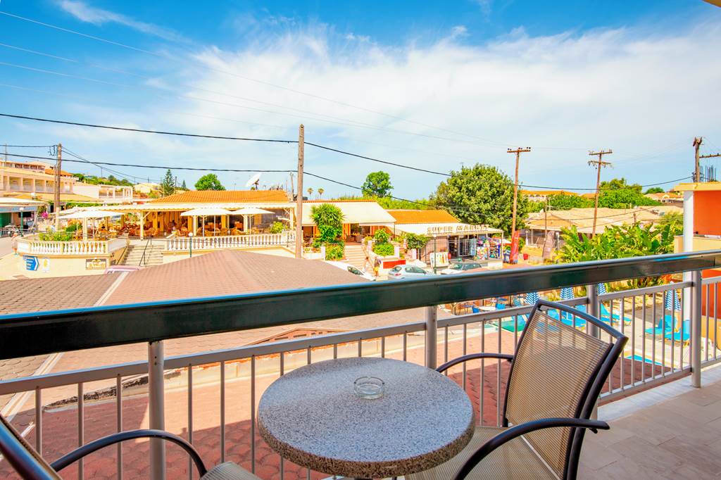 CFU_77684_Barras_Apartments_0724_13.jpg